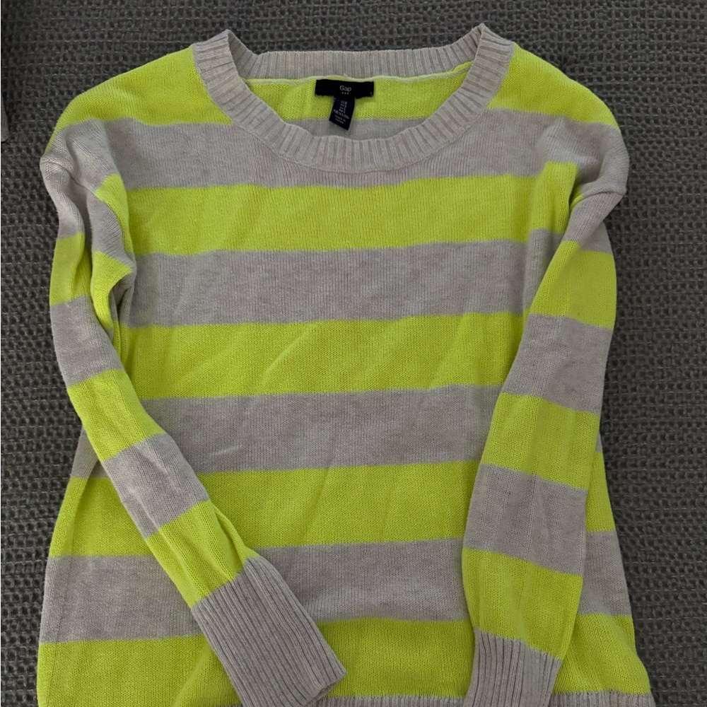 Gap Sweater